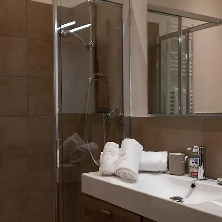 Giardino Dell'apollonia Fra 2 Torri E Sant'orsola