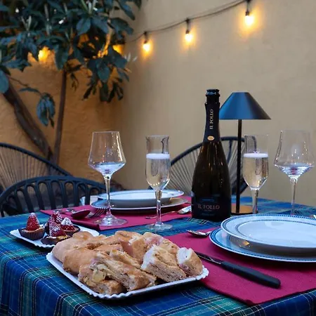 Giardino Dell'apollonia Fra 2 Torri E Sant'orsola