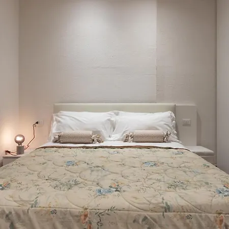 Apartament Giardino Dell'apollonia Fra 2 Torri E Sant'orsola