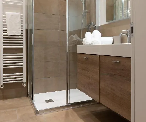 Giardino Dell'apollonia Fra 2 Torri E Sant'orsola