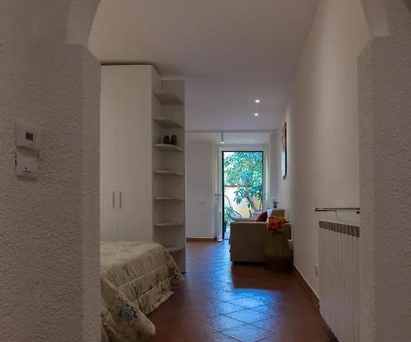 Giardino Dell'apollonia Fra 2 Torri E Sant'orsola