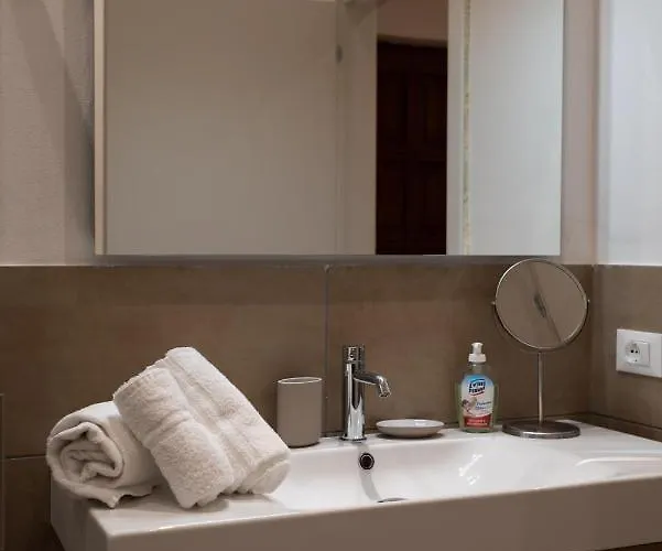 Giardino Dell'apollonia Fra 2 Torri E Sant'orsola * Bologna