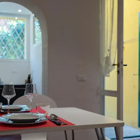 Giardino Dell'apollonia Fra 2 Torri E Sant'orsola